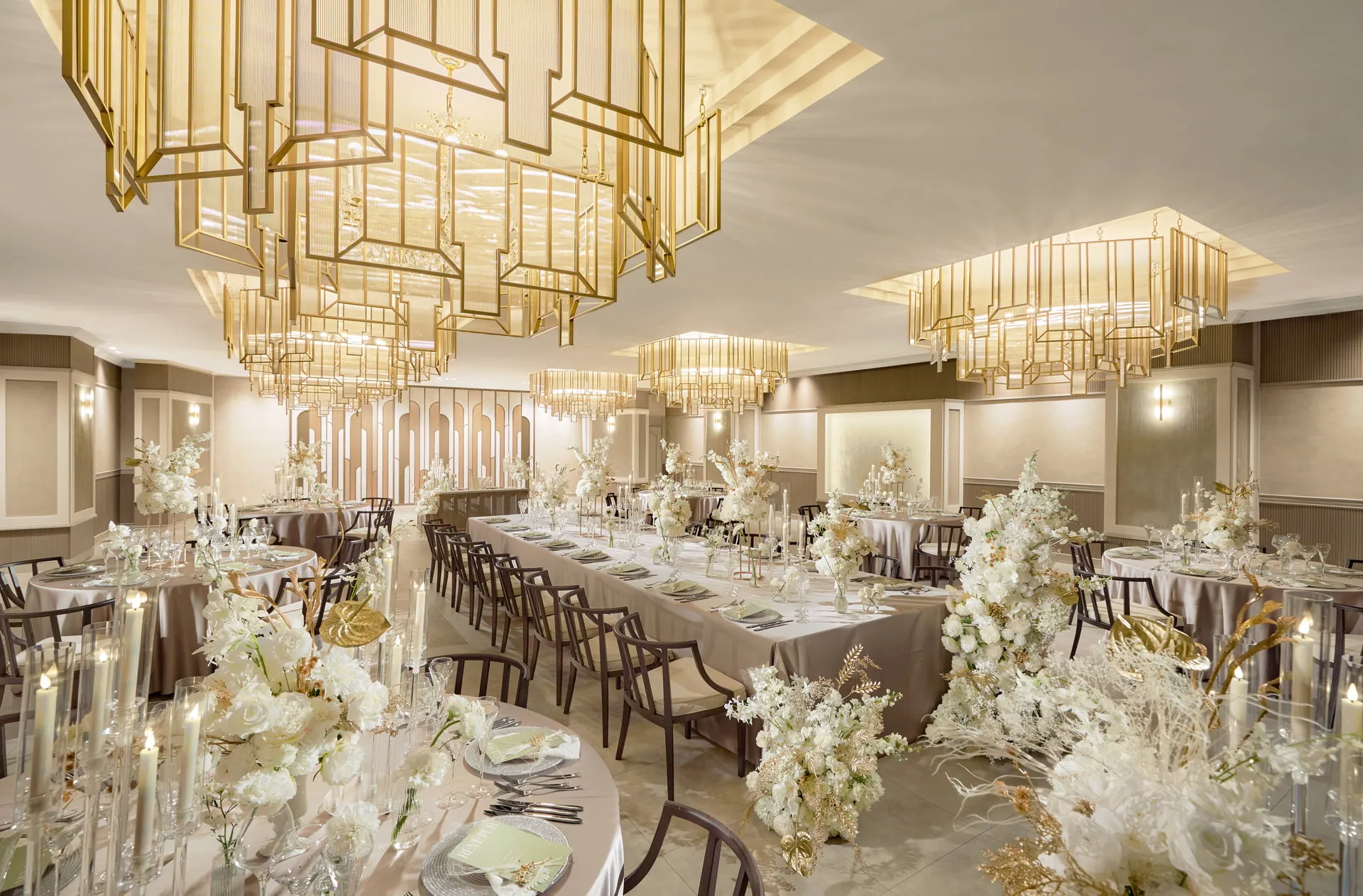 披露宴会場エピュール